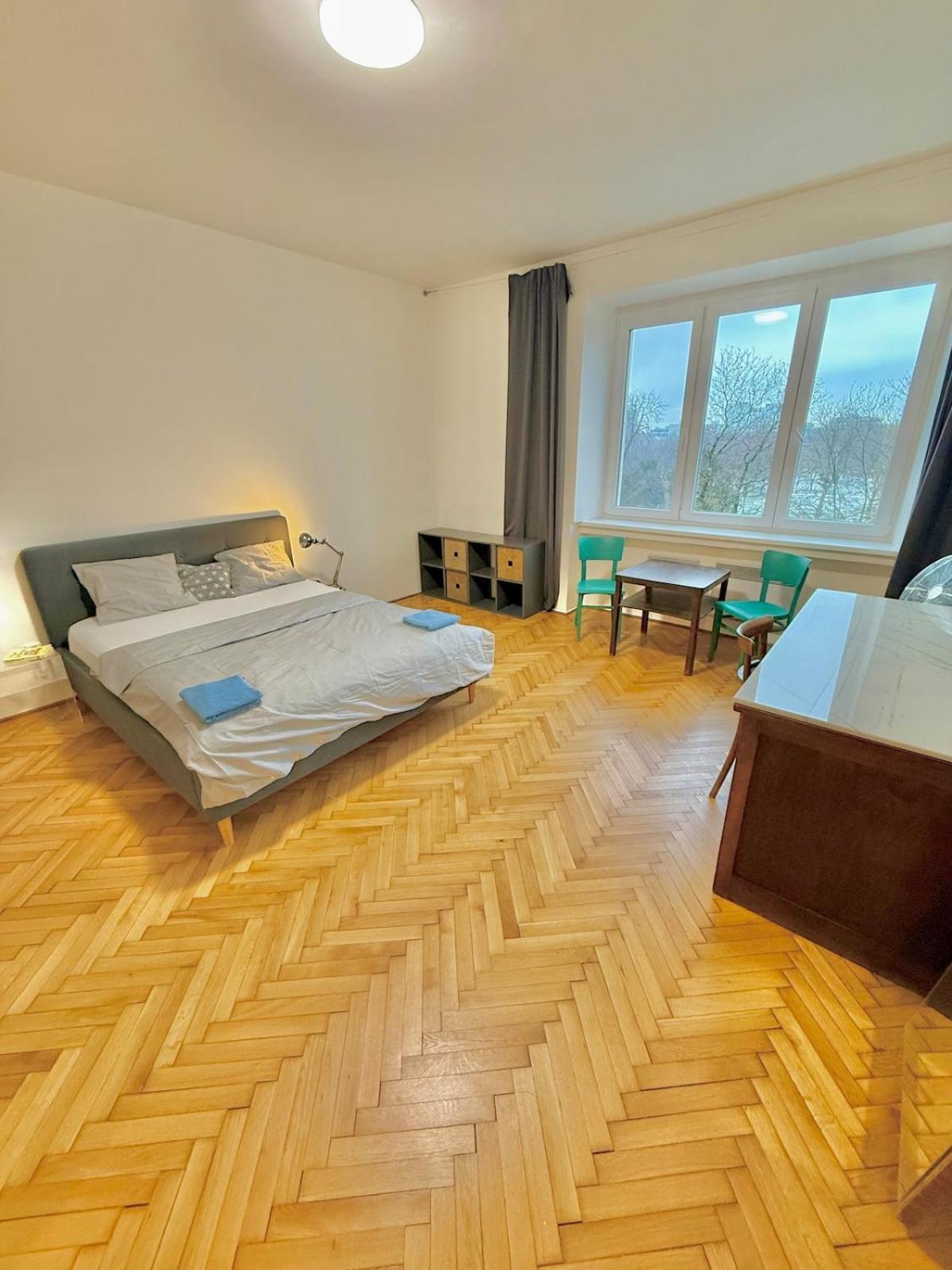 Apartment Elegant For Short