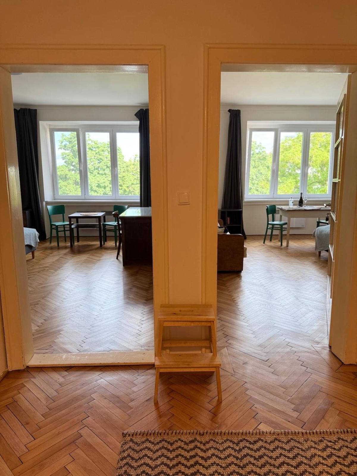 Elegant For Short Apartment *